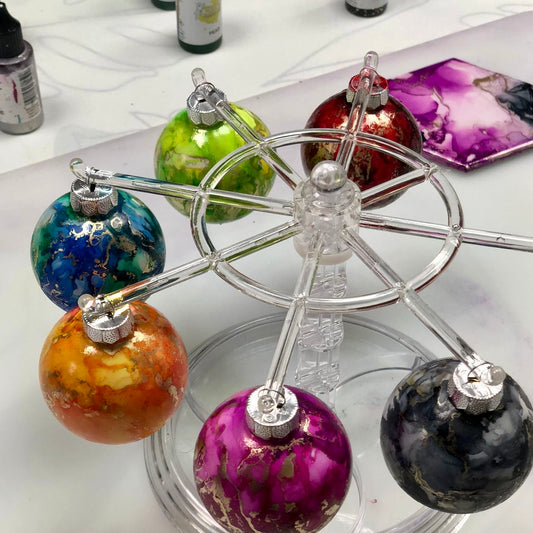 🎄 Walk-In Edition: Weihnachtskugeln gestalten mit Alcohol Inks